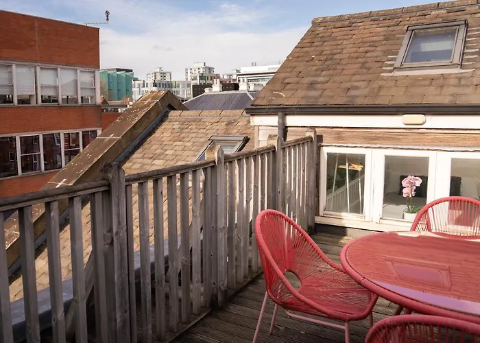 The Amazing Triplex - City Centre - Free Parking